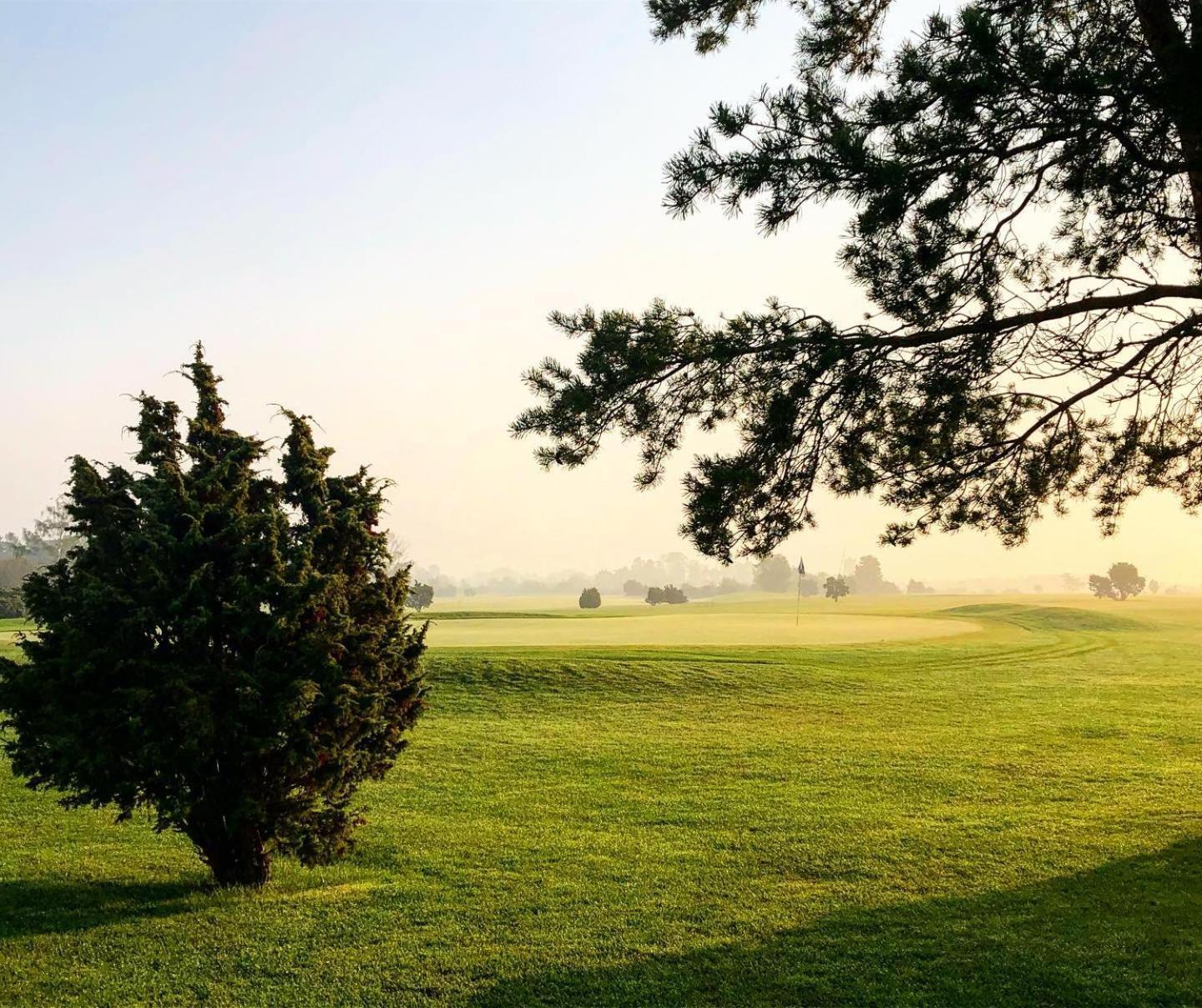 מלון Ljugarn Naer Golfklubb Stugbyn מראה חיצוני תמונה